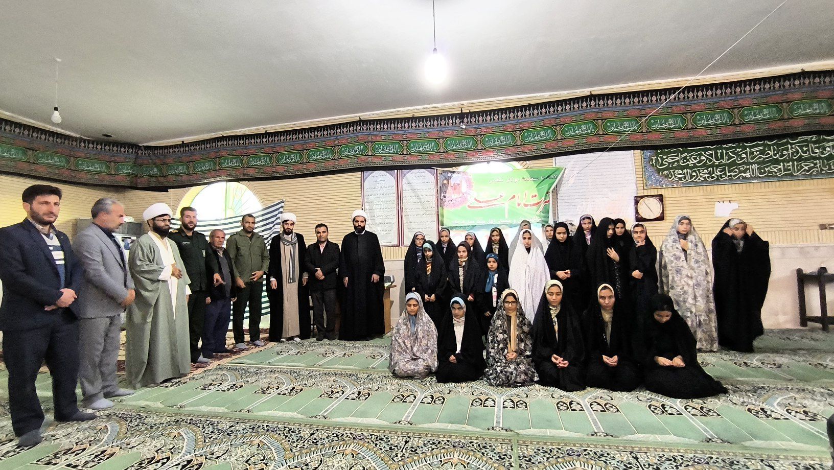 اعتکاف بستری برای تربیت معنوی و تقویت هویت دینی دانش‌آموزان است