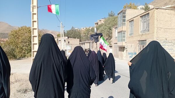 ۱۳ آبان؛ روایت ایستادگی نسل‌ها در مارکده