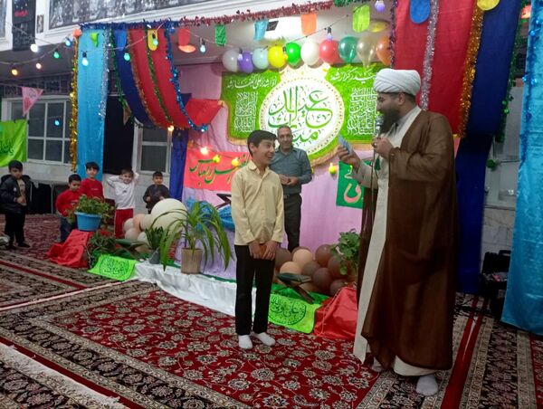 تکیه حسینی غرق در شادی علوی