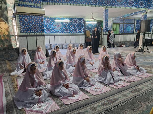 جشن تکلیف دختران دبستان شهید احمدپور قائمشهر