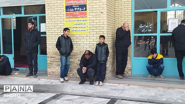 شهر نیشابور مشکی پوش شد ـ ۱ 