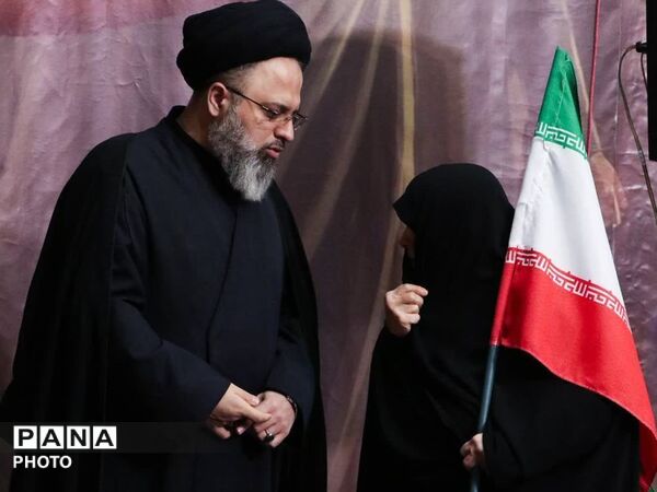 برگزاری هفتگی نماز استغاثه در میدان فرهنگ یوسف‌آباد