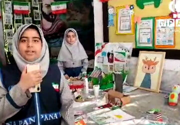 جشن دهه فجر با برگزاری بازارچه و نمایشگاه در مدرسه معارف ناحیه ۴ شیراز
