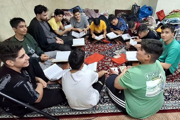 حضور پررنگ دانش‌آموزان شهرستان‌قرچک در اعتکاف دانش‌آموزی