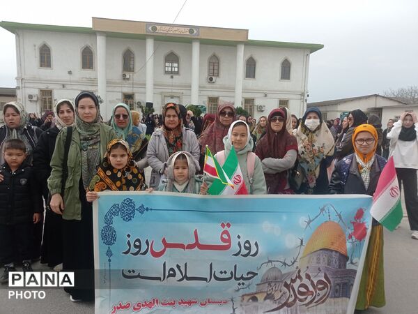 حماسه‌‌آفرینی مردم بندرترکمن در راهپیمایی روز قدس و تجدید بیعت با رهبری