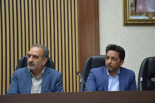 نشست هم‌اندیشی معاون استاندار با موسسان و مدیران مدارس غیردولتی تربت حیدریه 