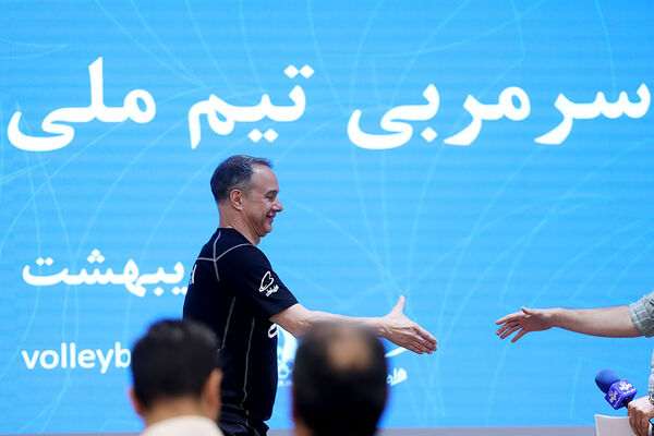 نشست خبری مربی تیم ملی والیبال