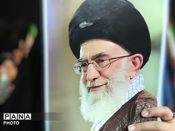 دومین اربعین حضور مردم غیور نیشابور همزمان با دومین سالگرد شهادت شهدای خدمت
