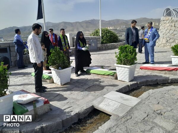 غبارروبی و تجدید میثاق با روح پاک شهدای گمنام در مشهد