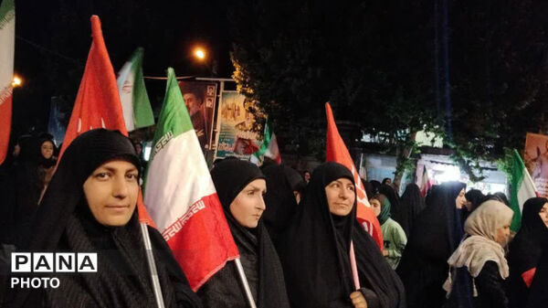 نود و هفت شب حضور حماسی و با شکوه مردم کوهدشت، در میدان امام خمینی(ره)