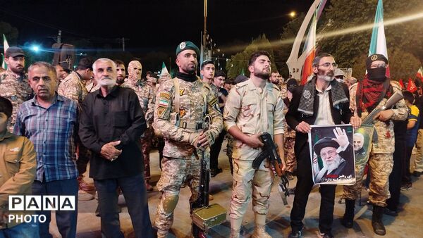 طنین دوباره «لبیک یا خامنه‌ای» در صد و چهل و دومین شب نورآباد 