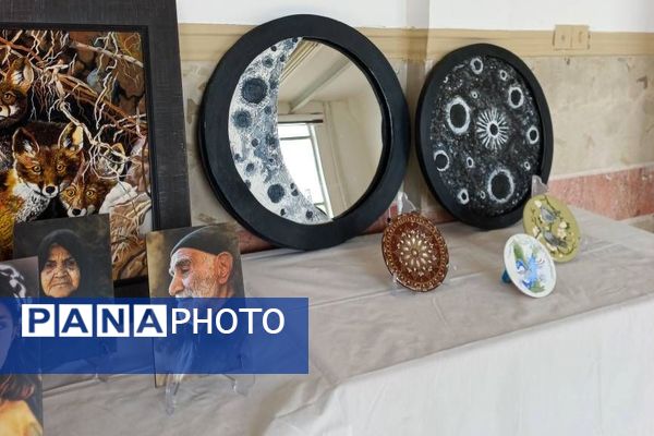 نمایشگاه ایرانمون هنرستان پروین اعتصامی  پردیس به مناسبت دهه فجر 
