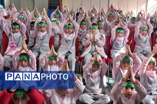جشن نیمه شعبان و فجر با شور پیشتازان در مدرسه شهید جواد سرافراز