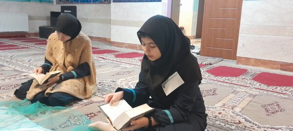 مسابقات قرآنی در دبیرستان فرزانگان استعداد درخشان ملارد