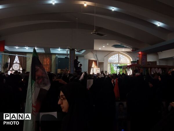مراسم تشییع و خاکسپاری شهید اقتدار در لارستان