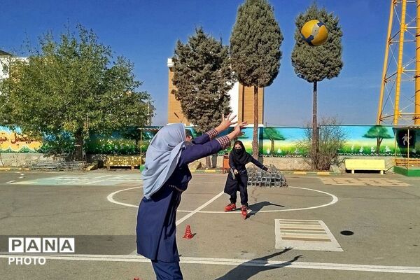 المپیاد ورزشی در مدارس شهید بهزاد کاشفی و دکتر حسابی ملارد 