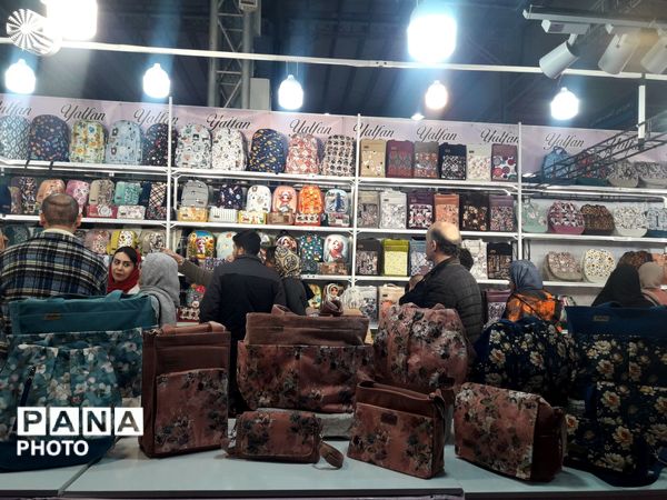 نمایش طعم و زیبایی در دو نمایشگاه بزرگ صنایع غذایی و پوشاک همدان