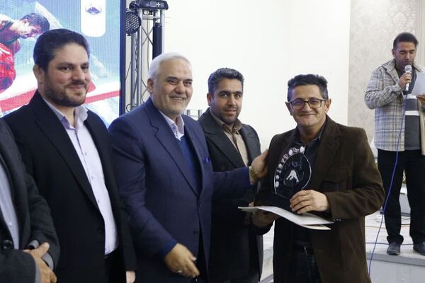 تقدیر از برگزارکنندگان مسابقات قهرمانی کشتی آزاد کارگران کشور در فیروزکوه