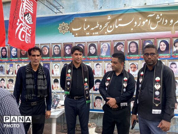 جاماندگان اربعین میهمان سفره مهرِ سازمان دانش‌آموزی شدند