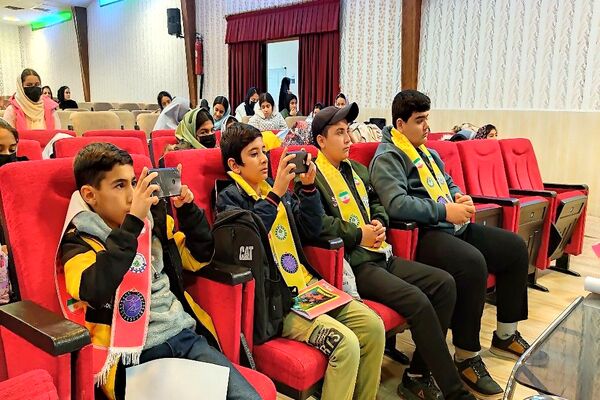 کلاس آموزشی خبرنگاری در کانون مهر تابان نیشابور