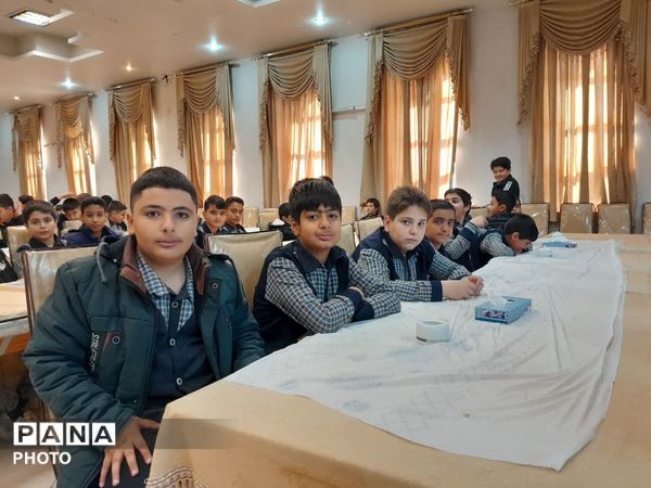 جشنواره سرود منطقه میمه؛ نمایش همدلی و شور دانش‌آموزی در خانه معلم