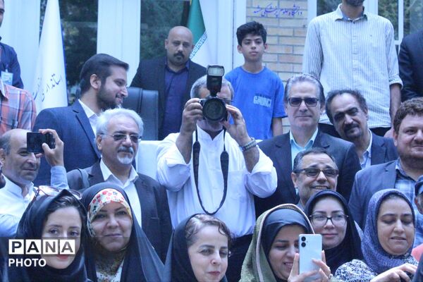 نشست خبری استاندار خراسان رضوی در قاب پانا 