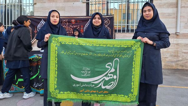 موکب مادر پهلو شکسته