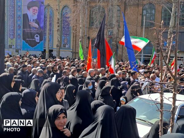 تشییع باشکوه شهید محمد رجبی در ماه مبارک رمضان با حضور گسترده مردم تویسرکان در روز جمعه
