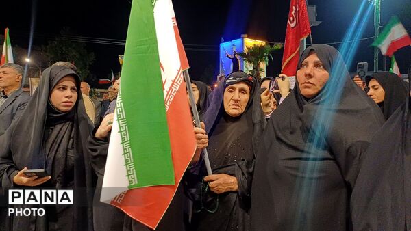خروش کوهدشتی‌ها در میدان امام خمینی(ره)؛ تجدید میثاق با وطن و آرمان‌های ملی