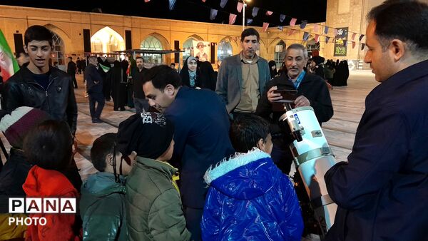 کودکان و بزرگسالان نیشابوری ماه را مشاهده کردند 