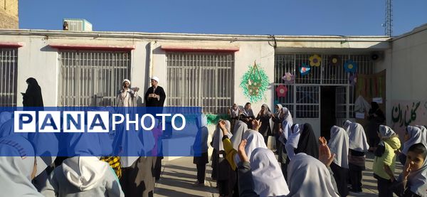 تقدیر از دانش آموزان حافظ قرآن دبستان شهید نجفی فدافن