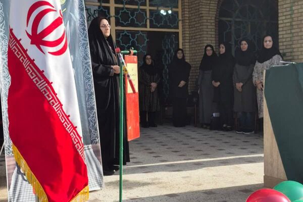 بهار دانش در هنرستان کوثر شهر قیامدشت