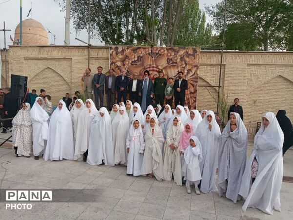 حرم حضرت قیدار نبی(ع) میزبان نمایش بزرگ بازسازی واقعه غدیر شد/