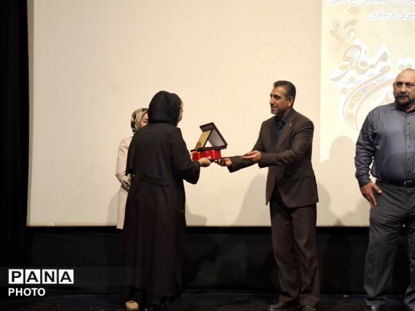 تجلیل از مفاخر ورزش ملی پرثوآ