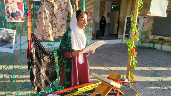 «صبحگاه مقاومت» در مدرسه شهید مطهری فین 
