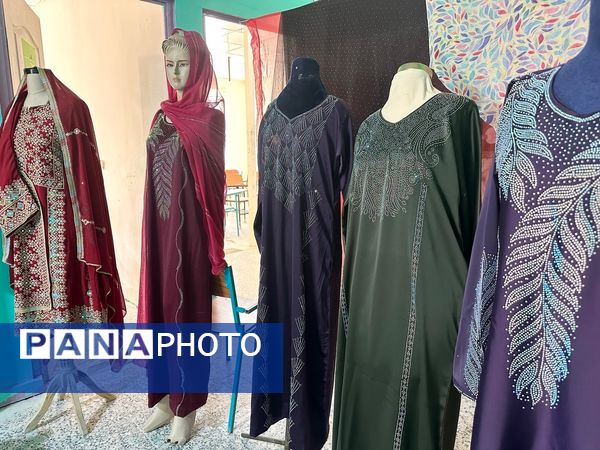 ۲۲ بهمن؛ نمایش خلاقیت دانش‌آموزان سردشتی در غرفه‌های فرهنگی و آموزشی