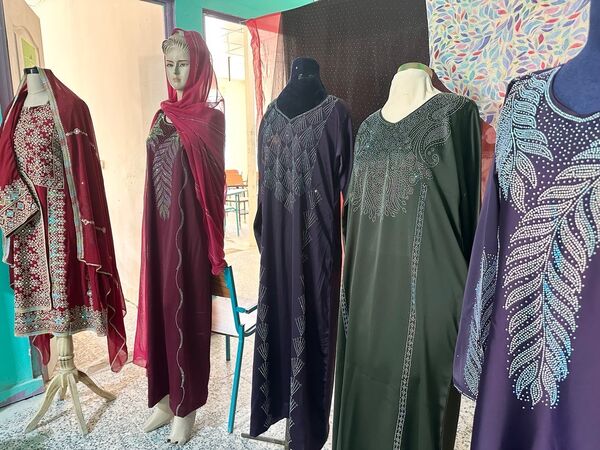 ۲۲ بهمن؛ نمایش خلاقیت دانش‌آموزان سردشتی در غرفه‌های فرهنگی و آموزشی