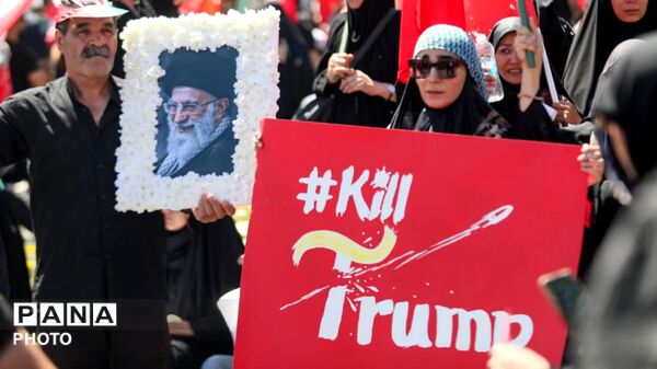 بازگشت آقای شهید ایران به خانه ی پدریشان