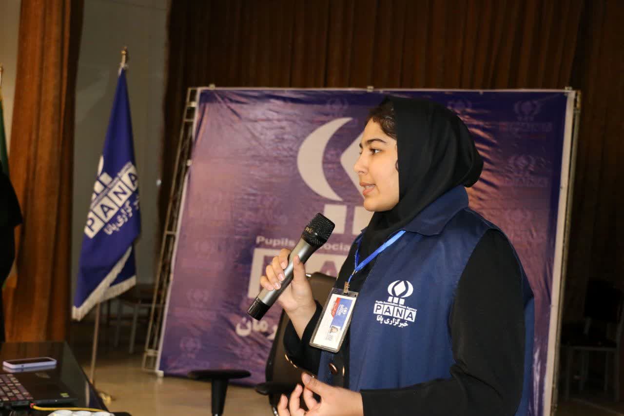 آموزش مقدماتی خبرنگاری در کانون اندیشه شهر کرمان