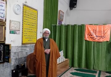 این انقلاب به منزله کشتی نجاتی است که هر کس سوار آن شود حتما رستگار خواهد شد