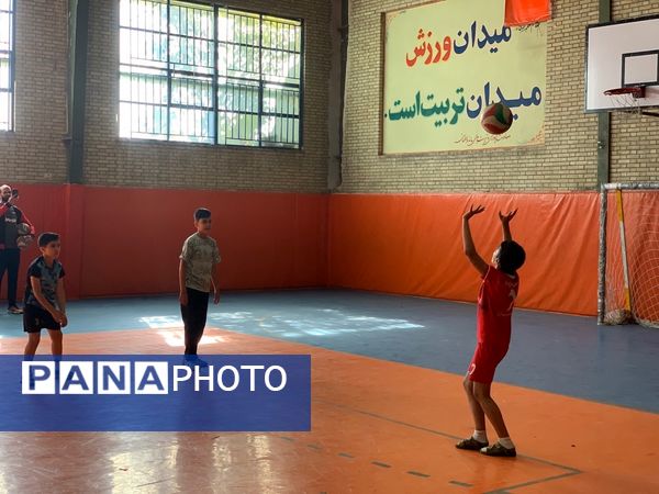 برگزاری فعالیت‌های ورزشی درون مدرسه‌ای در دبستان معلم آشخانه 