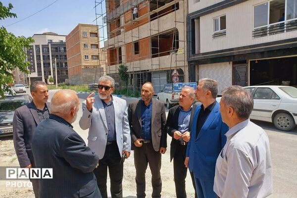 بازدید نماینده مجلس و مدیر آموزش‌و‌پرورش فیروزکوه از پروژه بازسازی مدرسه امیرکبیر
