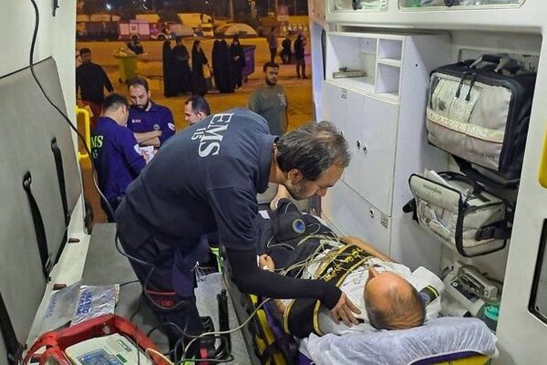 مراجعه بیش از ۴۸ هزار نفر در مراسم بدرقه رهبر شهید به اورژانس/ نجات ۳ نفر از مرگ حتمی