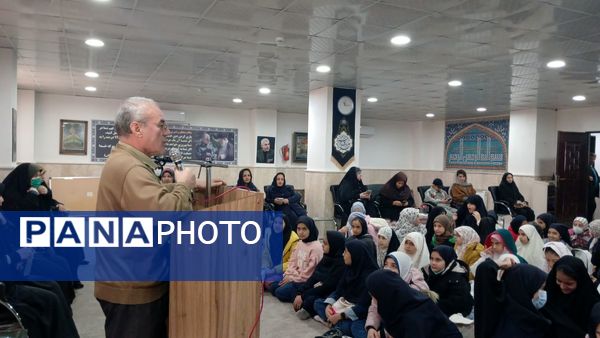 برنامه رویش آدینه با حضور دبستان دخترانه امام مهدی۲  در محمدشهر کرج