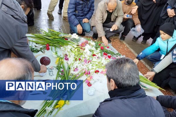 تجدید عهد با شهدا در رباط کریم