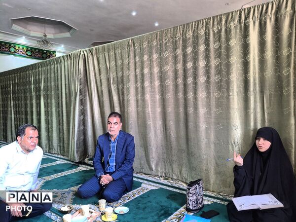 نشست دبیرخانه مدارس تخصصی حفظ قرآن کریم در تبادکان با هدف راه‌اندازی ۱۹ مدرسه قرآنی