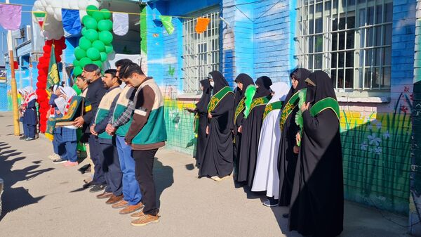 جشن حضور تا ظهور مدرسه شهید تقی پور ورزنه 