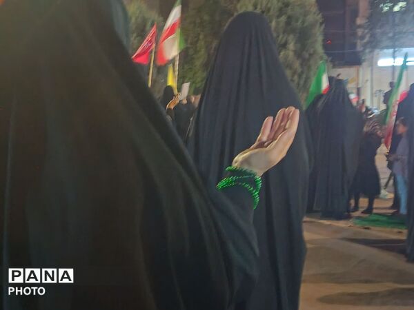 میدان در شب صد و سی میزبان دلدادگان وطن