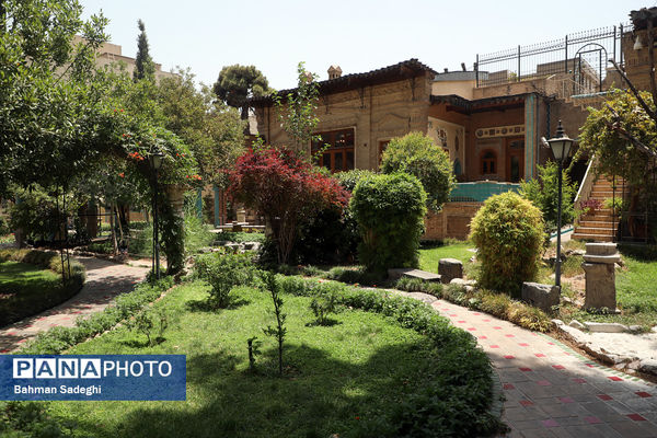 خانه موزه مقدم