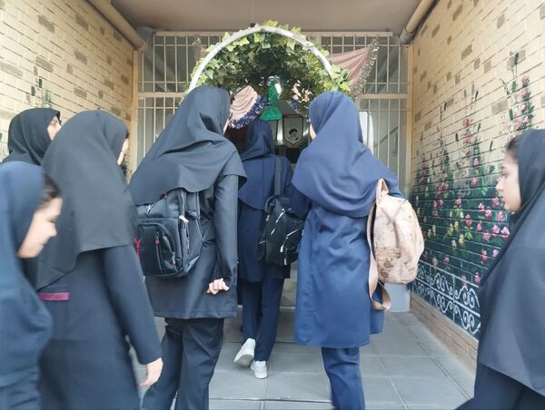 آیین بازگشایی مدارس در مدرسه ازرم مشهد 